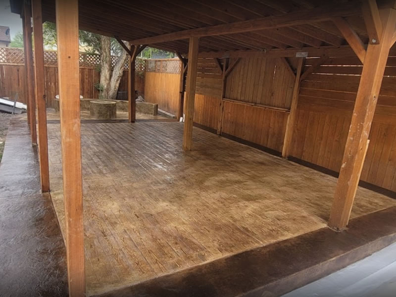 Concrete patio wood grained stamped and colored